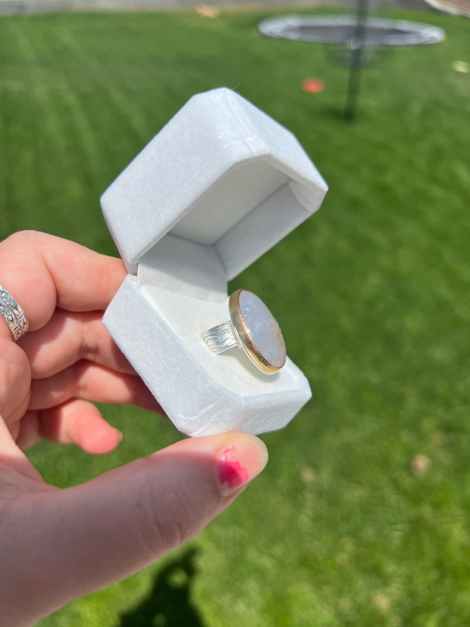 Quartz Stone - size 9
