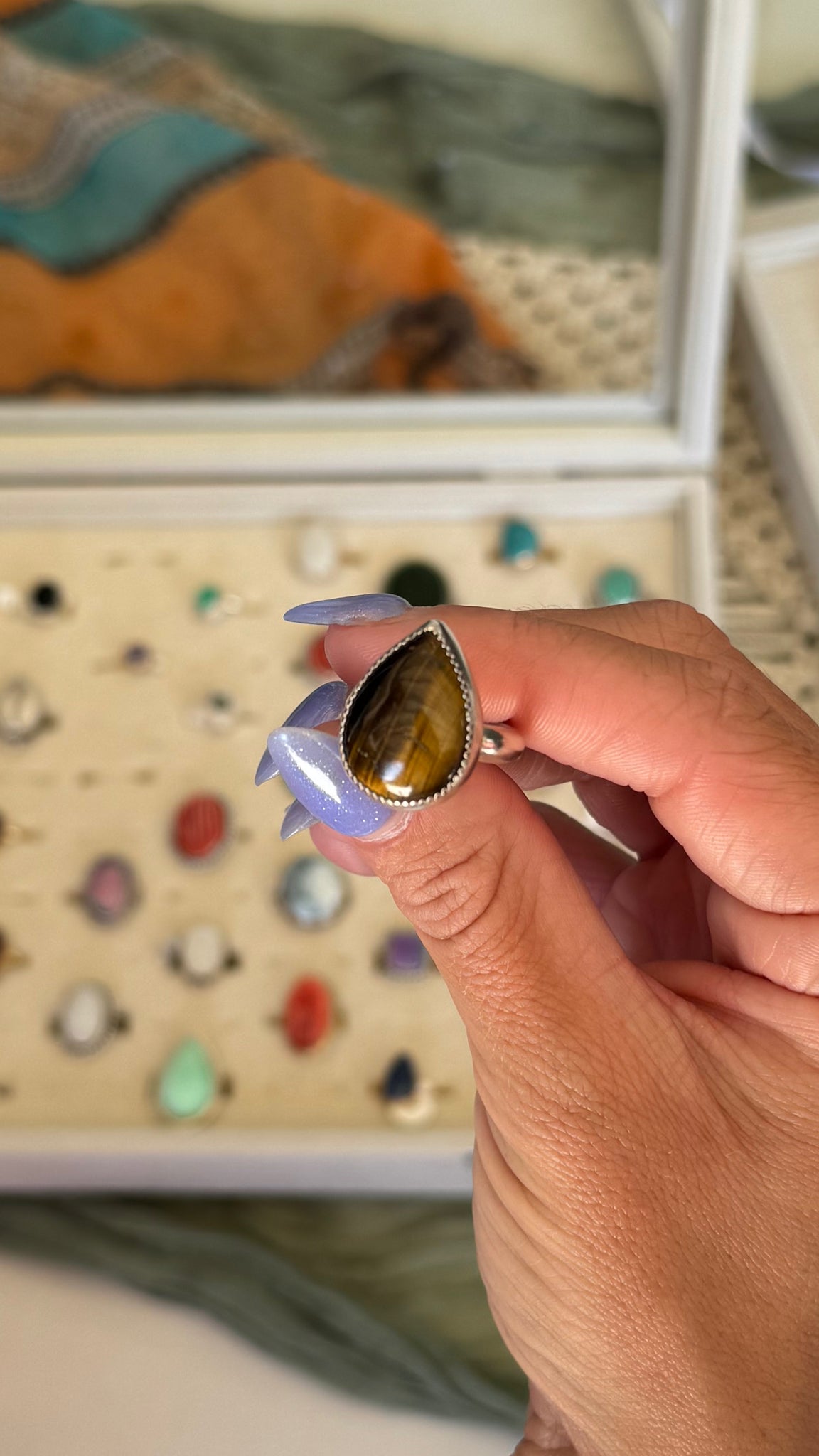 Tigers Eye - size 6