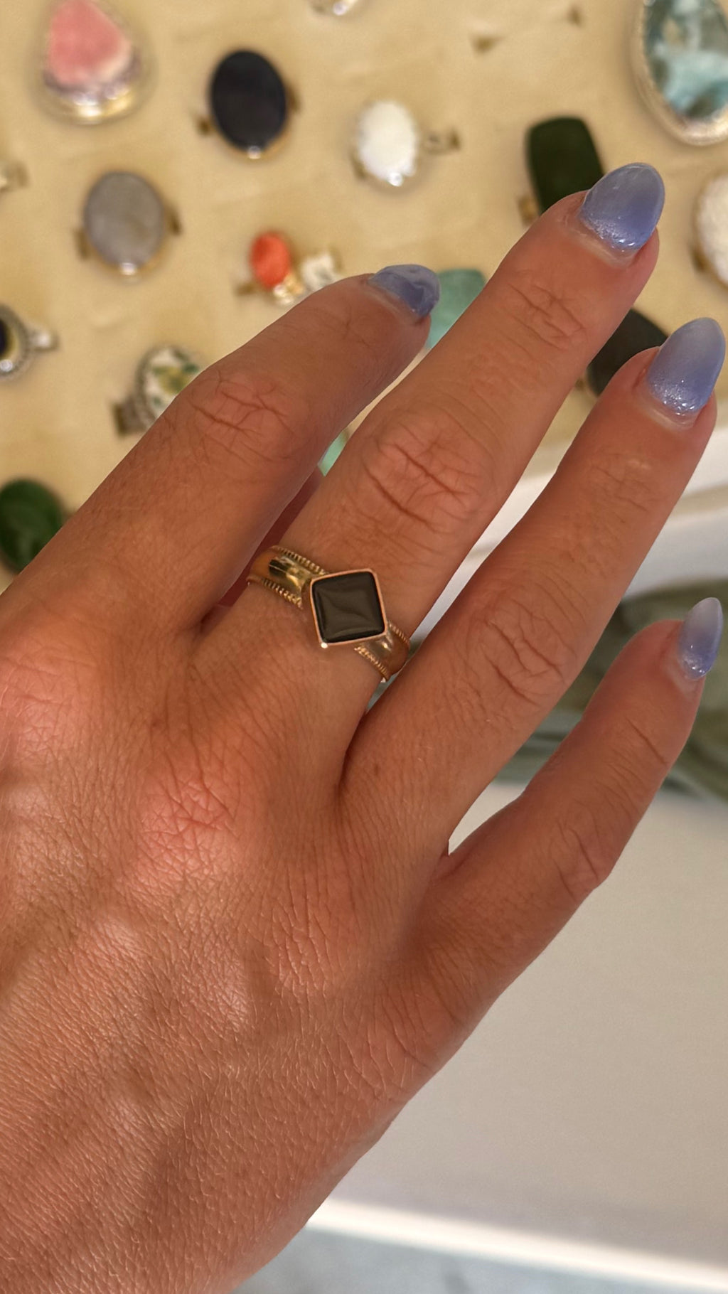 Black Tile in GF - size 10