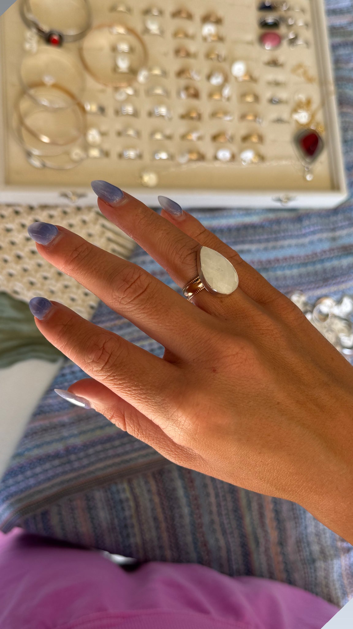 Teardrop Moonstone - size 7.5
