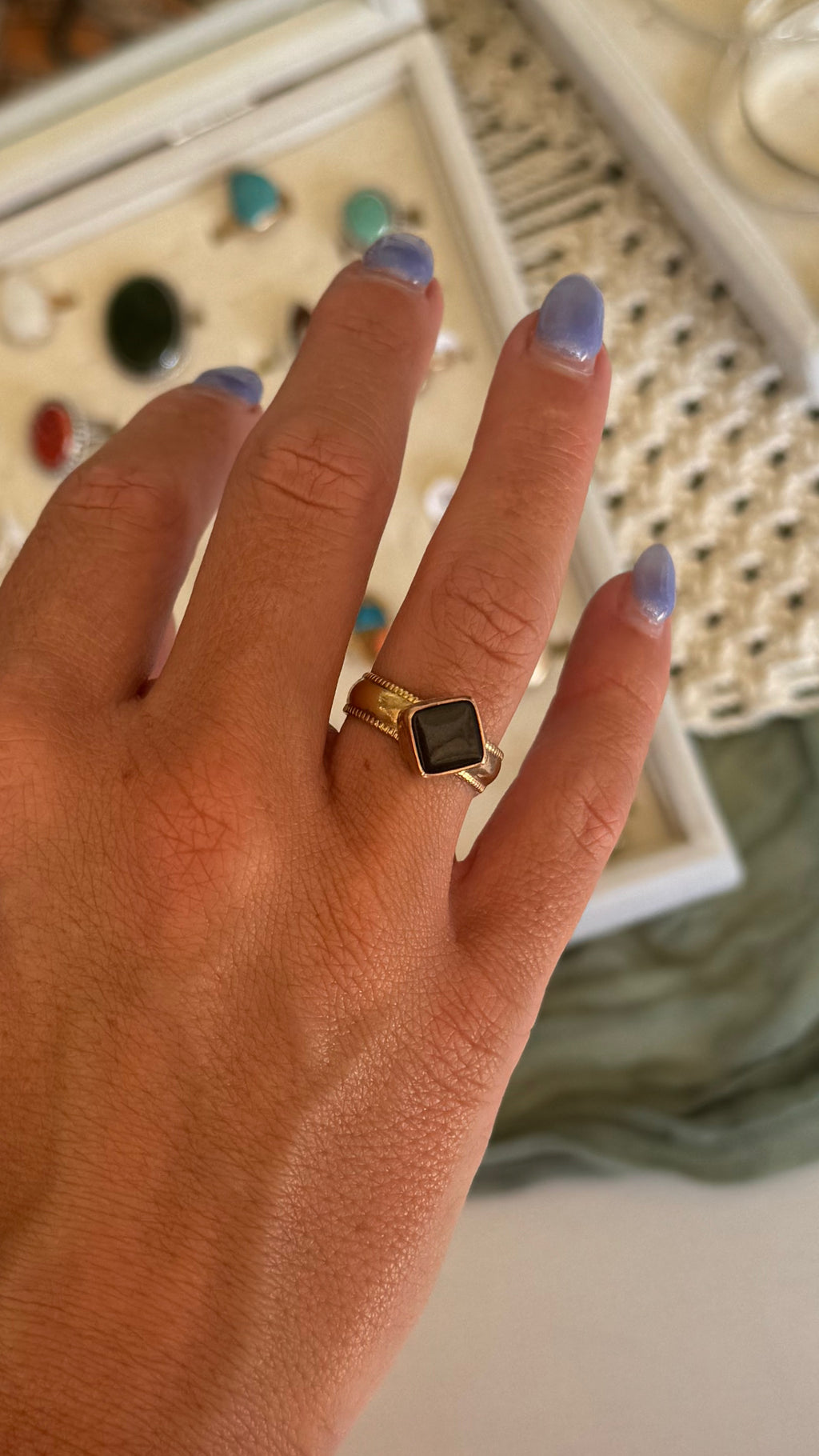 Black Tile in GF - size 8