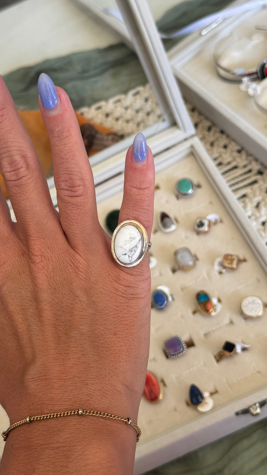 Howlite - size 5.5