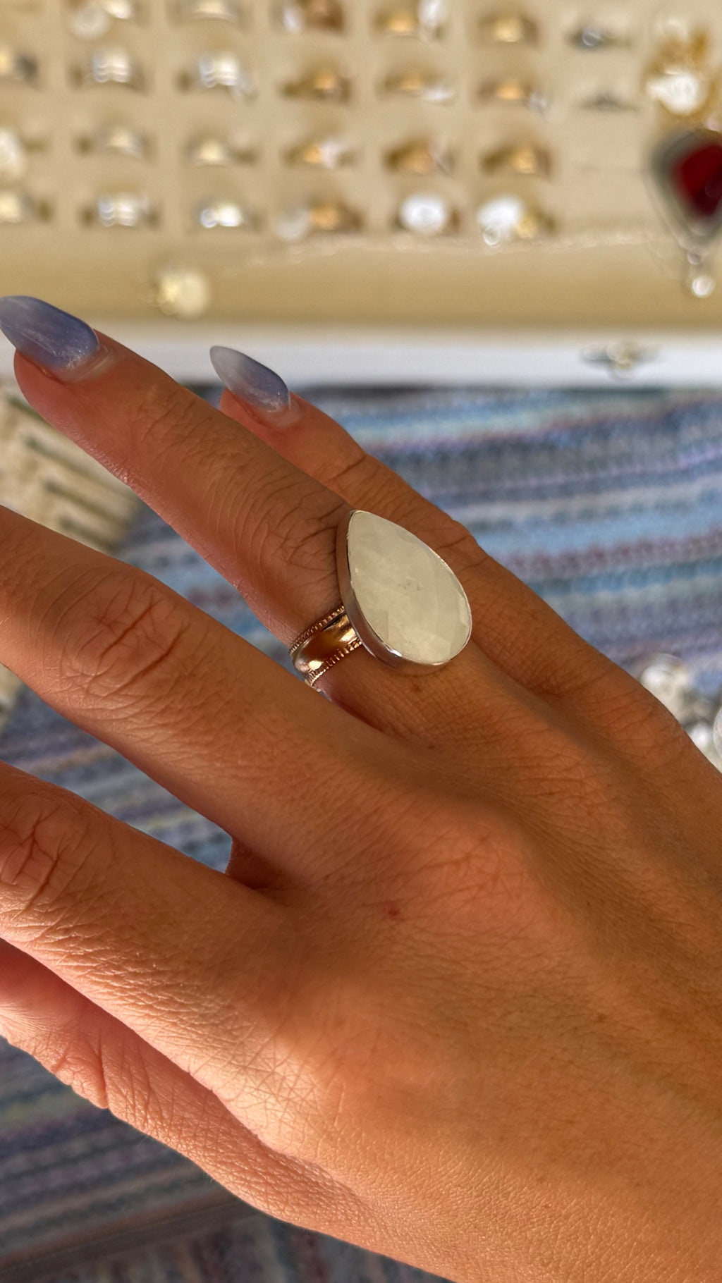 Teardrop Moonstone - size 7.5