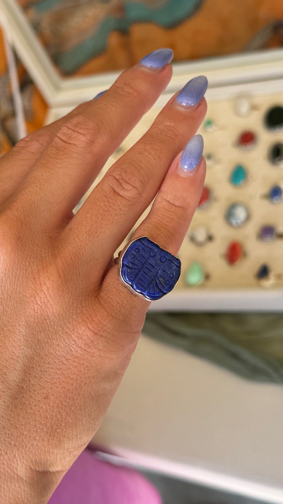 Lapis Lazuli Engraved 🦋 - size 5.5