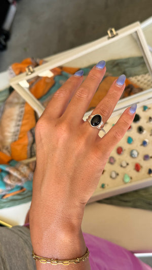 Chunky Black Onyx - size 6.5
