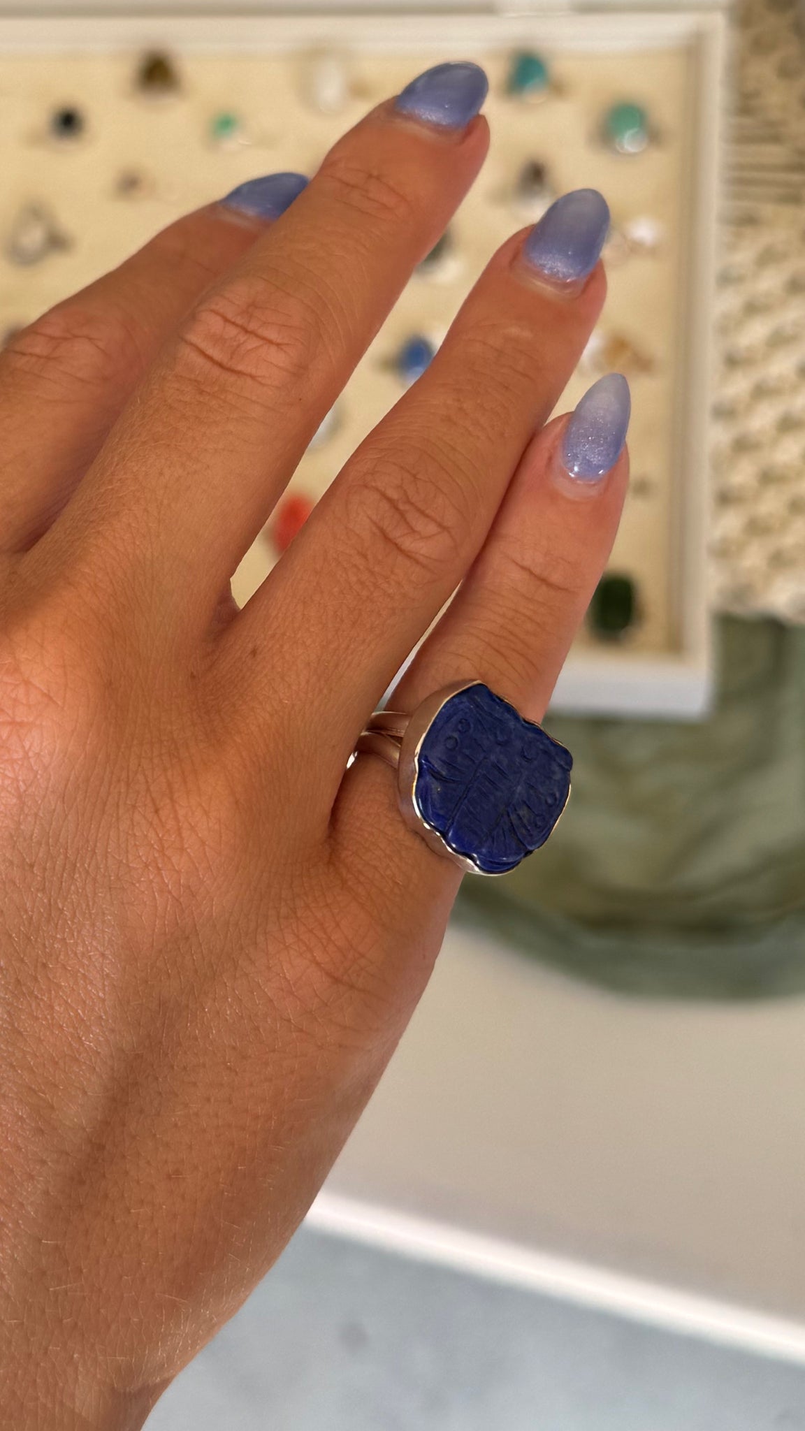 Lapis Lazuli Engraved 🦋 - size 5.5